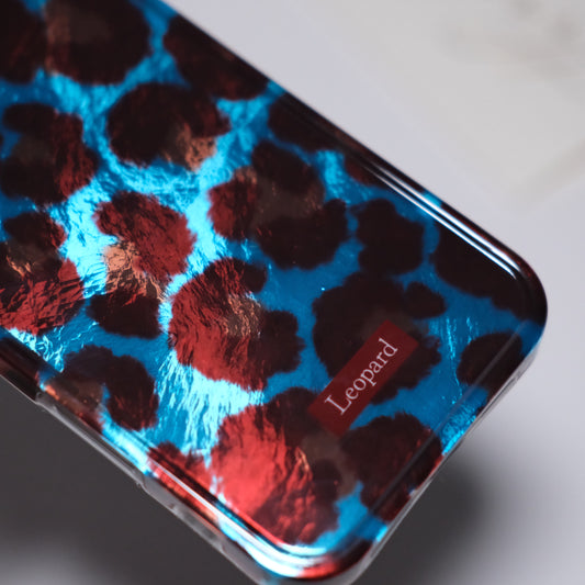 Wild & Shiny – Own the Spotlight