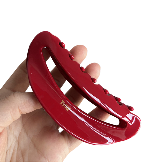 Sleek Oval Red Hair Claw